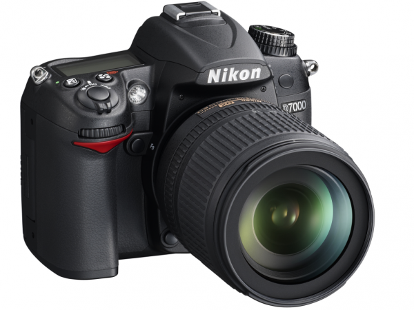 Lustrzanka Nikon D7000 + ob.18-105VR