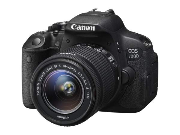 Lustrzanka Canon EOS 700D + ob. 18-55 IS STM