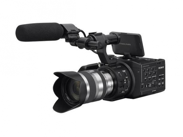 Kamera cyfrowa Sony NEX-FS100E + ob. 18-200