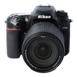 Nikon D7500 + ob. 18-140 VR s.n. 6034201/70016893