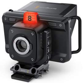 Blackmagic Studio Camera 4K PRO .