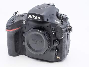 Nikon D800 body + GRIP MB-D12 s.n. 6086049/2023589