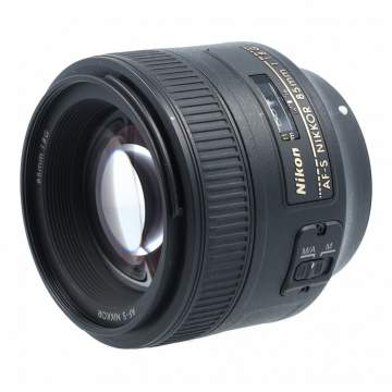 Nikon Nikkor 85 mm f/1.8 G AF-S s.n. 465722