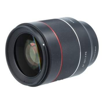 Samyang AF 50 mm F/1.4 SONY FE + lens station  s.n. BHP13521-EDP25073