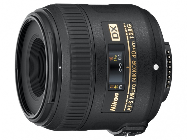 Obiektyw Nikon Nikkor 40 mm f/2.8 G AF-S DX 