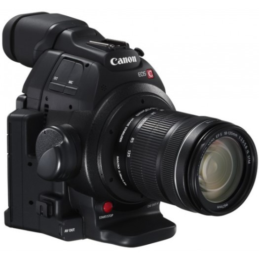 Kamera cyfrowa Canon EOS C100 Mark II + ob. 18-135 STM