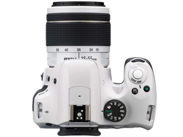 PENTAX K-50 ホワイト Pentax K-50 + ob. DA 18-135 WR biały - Aparaty cyfrowe