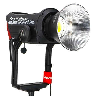 Aputure 600d Pro X2個　monsieur Aputure Lampa LED LS 600D Pro V-mount - Lampy wideo - Video