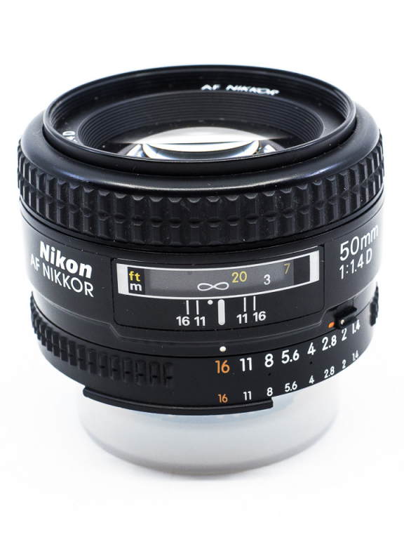 Nikon 85mm f1.4 AF-D (Gebraucht) in Schwerzenbach für CHF 499 – nur