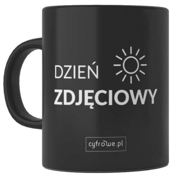 Cyfrowe.pl Kubek czarny z hasłem: Dzień zdjęciowy. Dzień obróbki